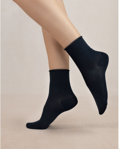 Chaussettes courtes en coton naturel avec finition roulée